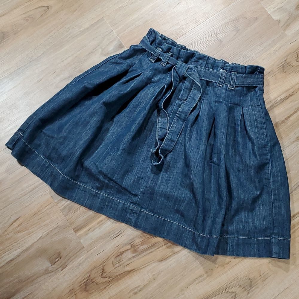 🔹️Christiana Zinn Denim Flair Pleated Belted Skirt Size 4